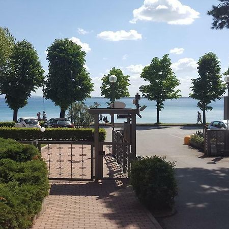 Le Rive Lägenhet Desenzano del Garda Exteriör bild