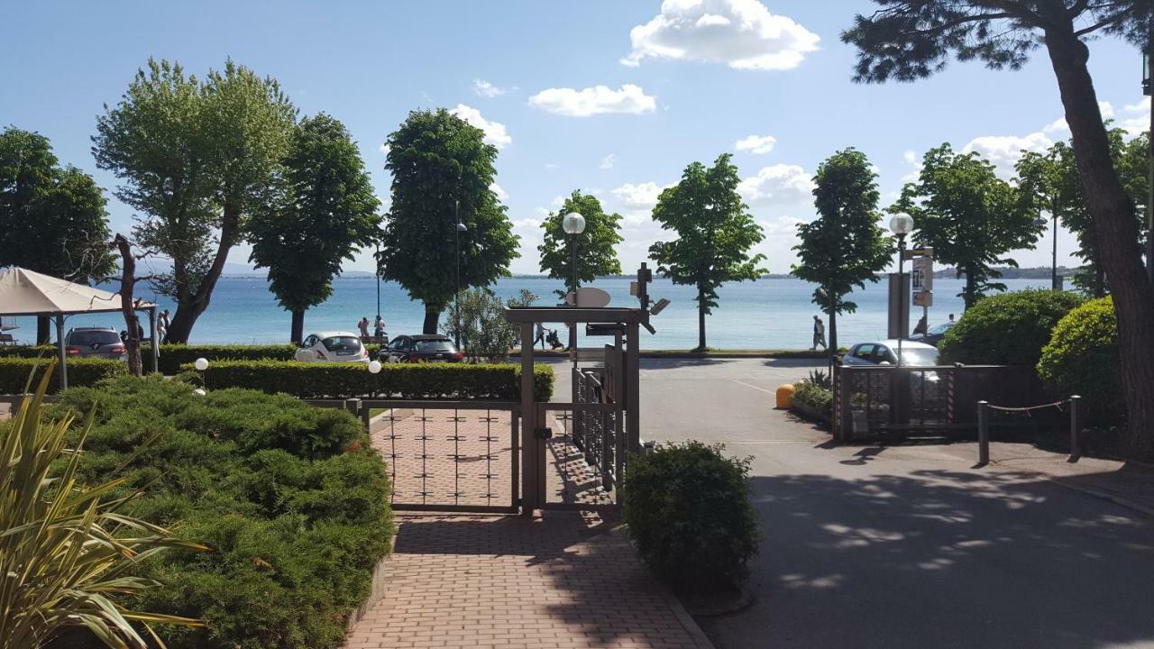 Le Rive Lägenhet Desenzano del Garda Exteriör bild